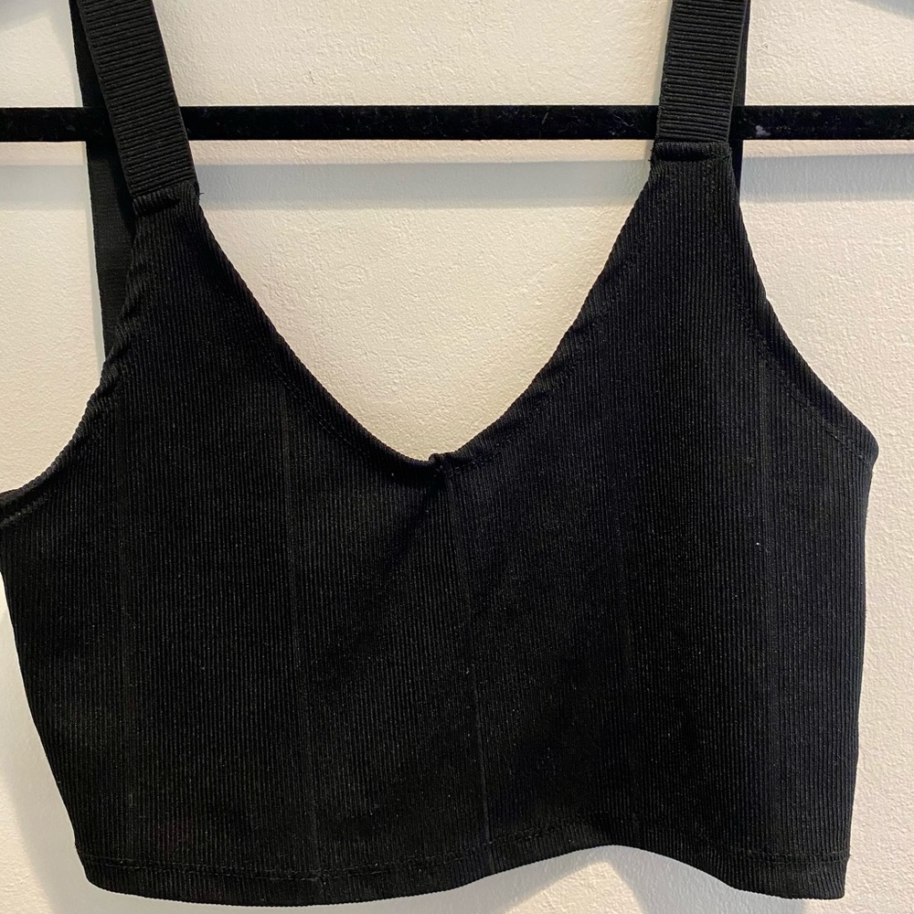 Zara Trafuluc Black V-neck Crop Top